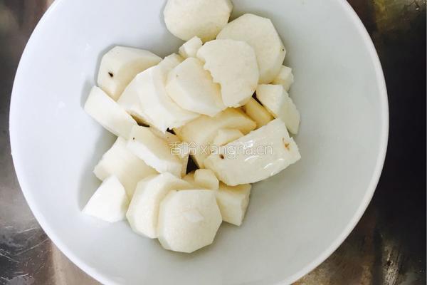 巨美味山药炖土鸡瘦肉的做法图解3