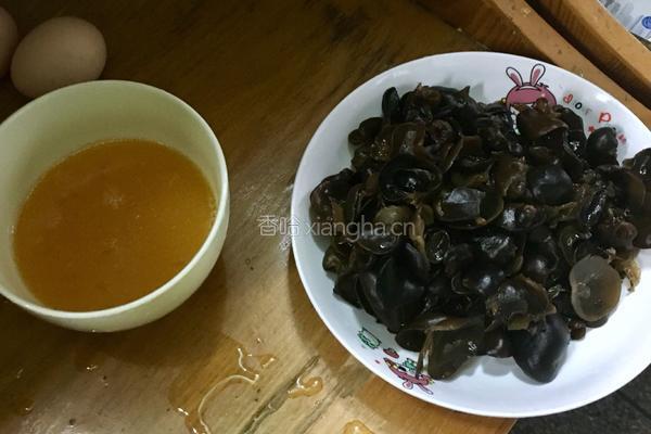 炒泡面的做法图解3