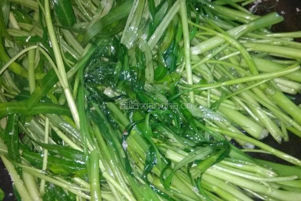 蒜蓉炒空心菜的做法图解3