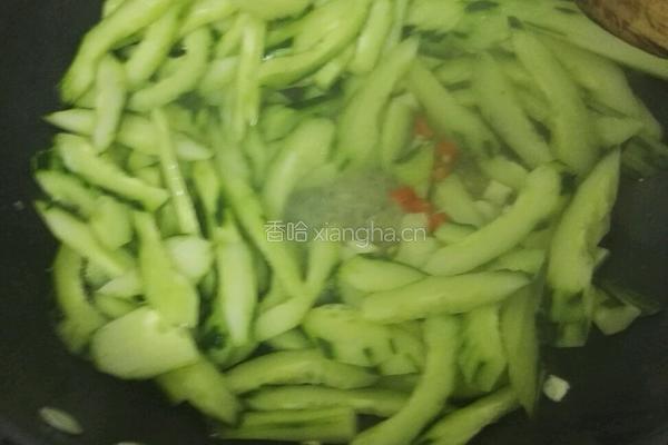 青瓜炒鸡蛋的做法图解5