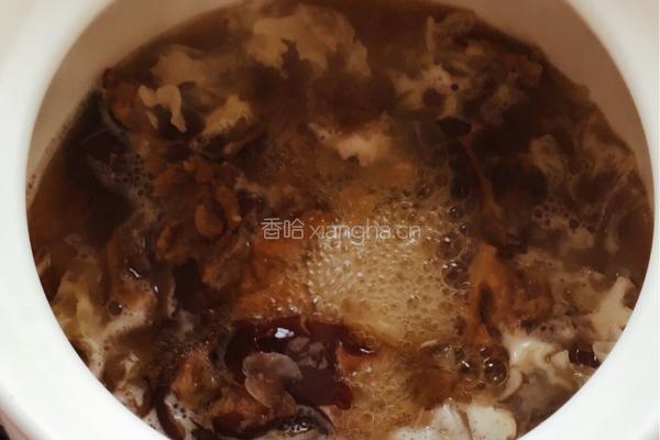 红枣银耳汤的做法图解6