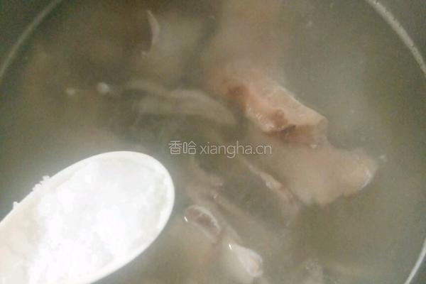土茯苓水蛇汤的做法图解7