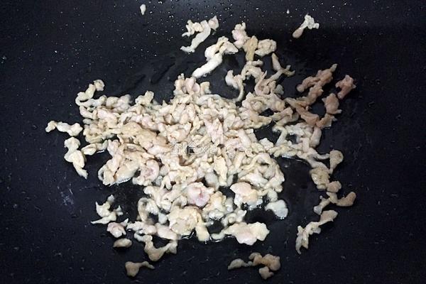 瘦肉炒三丝的做法图解5