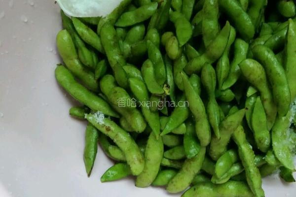 茶香毛豆的做法图解2