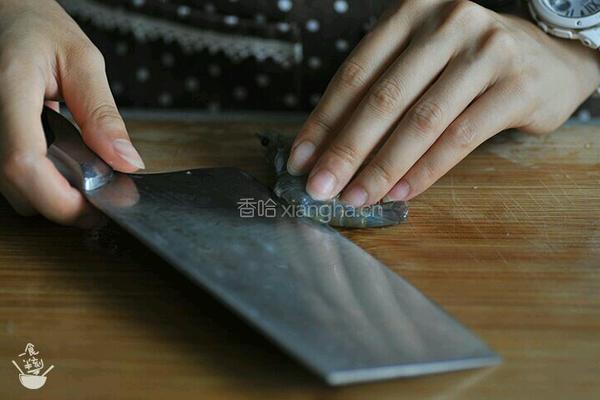 蒜到你了‖蒜蓉粉丝蒸虾的做法图解1