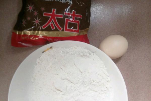 红糖鸡蛋饼的做法图解1