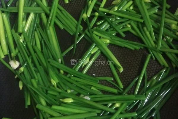 猪腰炒韭菜花的做法图解6