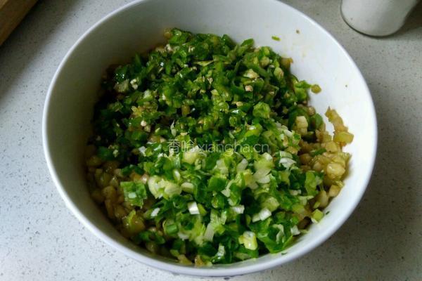 茄子青椒包子的做法图解6