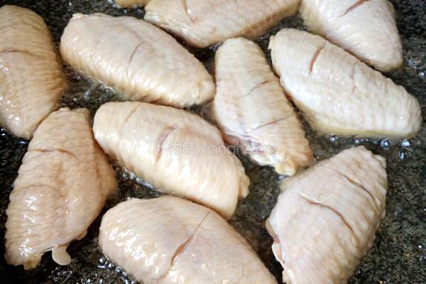 麻辣鸡翅的做法图解2