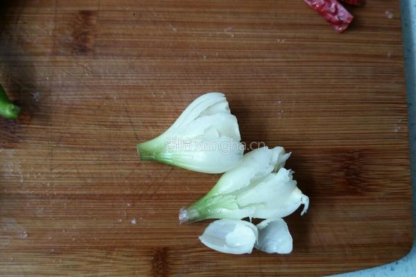 家常荞头炒肉的做法图解2