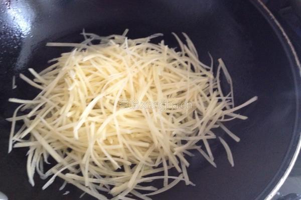 香肠土豆丝卷饼的做法图解9
