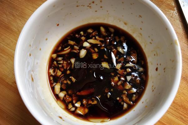 凉拌黄瓜松花蛋的做法图解4