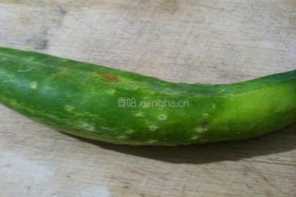 嫩黄瓜汁的做法图解1