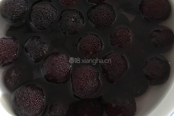 杨梅果酱的做法图解2