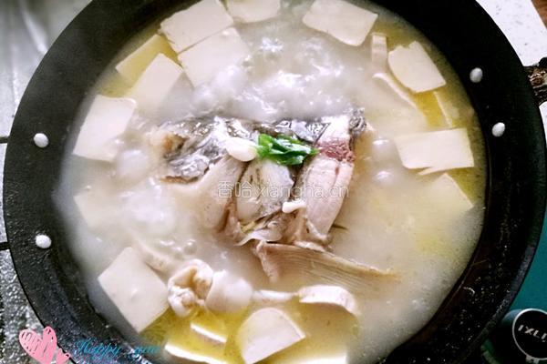 鱼头豆腐汤的做法图解4