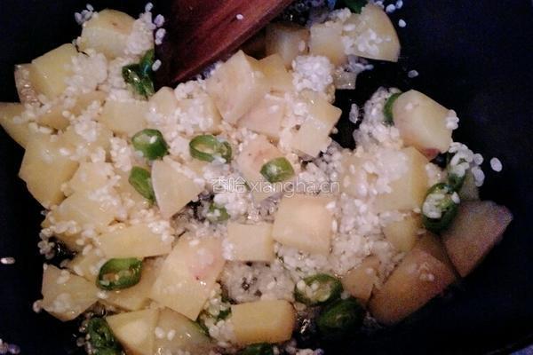 土豆闷饭的做法图解5