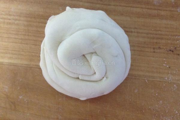 葱花油饼的做法图解12