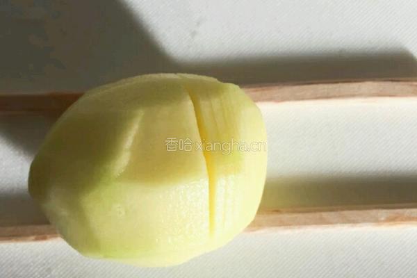 风琴土豆的做法图解1