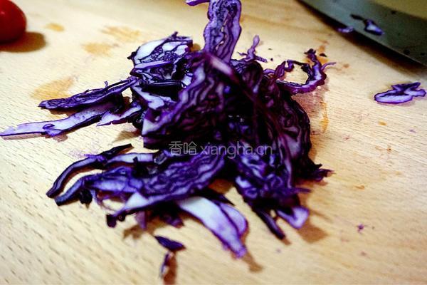 青岛#紫甘蓝西兰花混合沙拉#年夜饭#的做法图解2