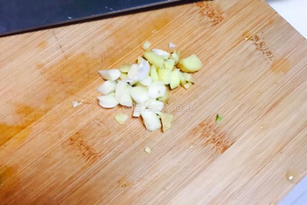 茭瓜炒鸡蛋（番瓜炒鸡蛋）的做法图解4