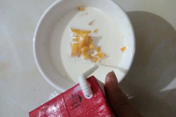 芒果牛奶的做法图解3