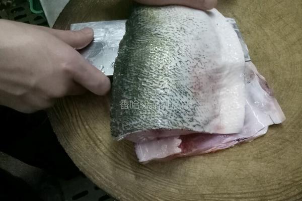 珊湖鱼的做法图解1