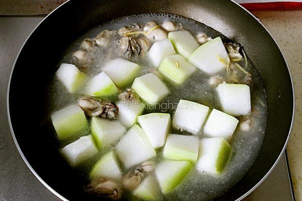 牡蛎炖冬瓜的做法图解3