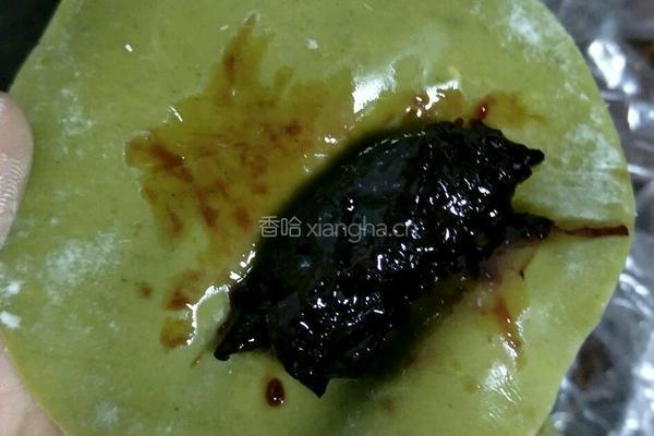 果酱饺子的做法图解2