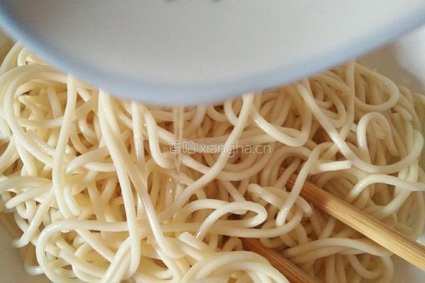 凉拌面的做法图解5