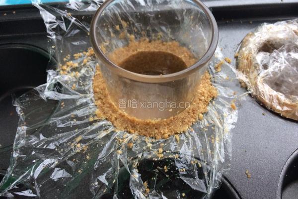fluff 棉花糖（焦糖味）之免烤生巧塔的做法图解2