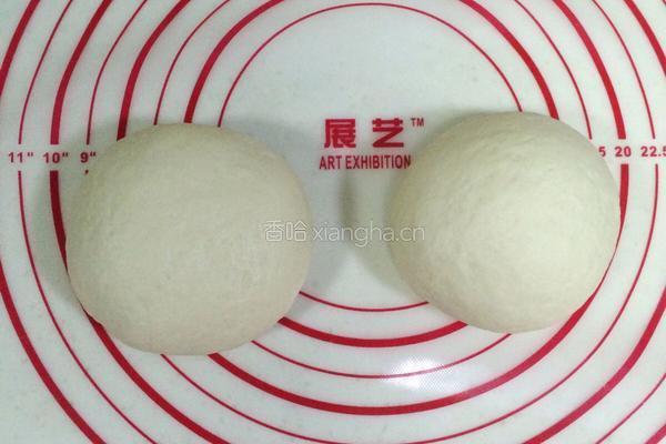 培根口蘑田园披萨的做法图解4