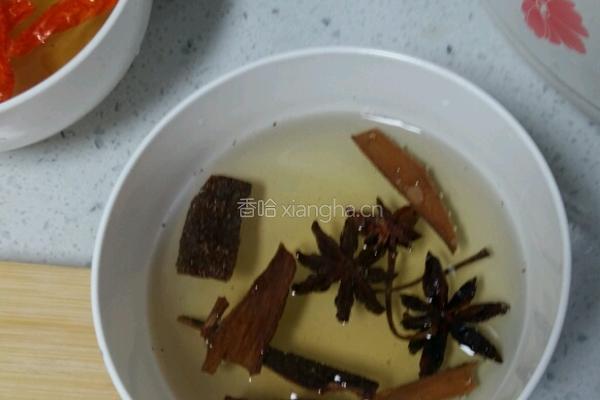 小块自制红烧肉的做法图解1
