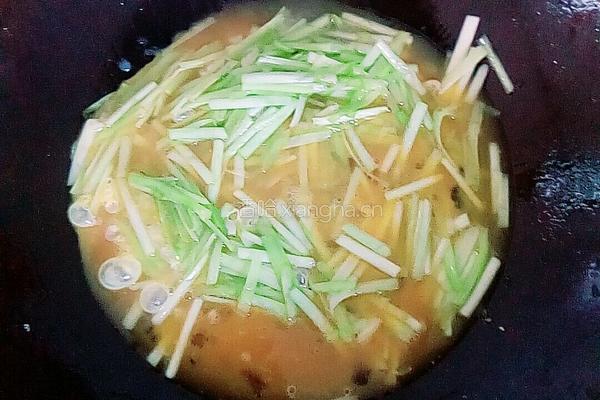 韭黄炒鸡蛋的做法图解5
