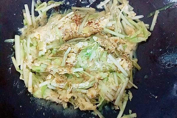 韭黄炒鸡蛋的做法图解6