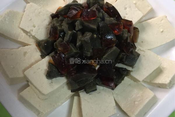 皮蛋豆腐的做法图解8