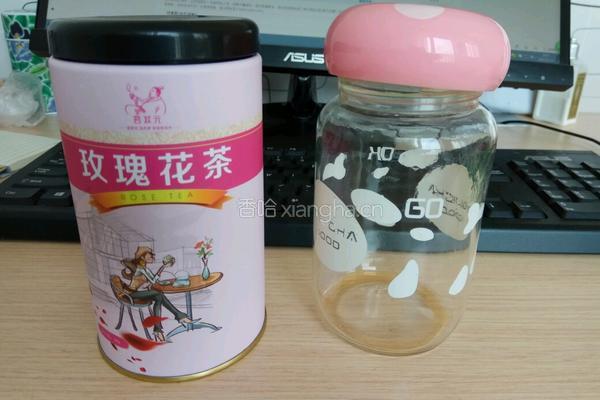 玫瑰红茶饮的做法图解1