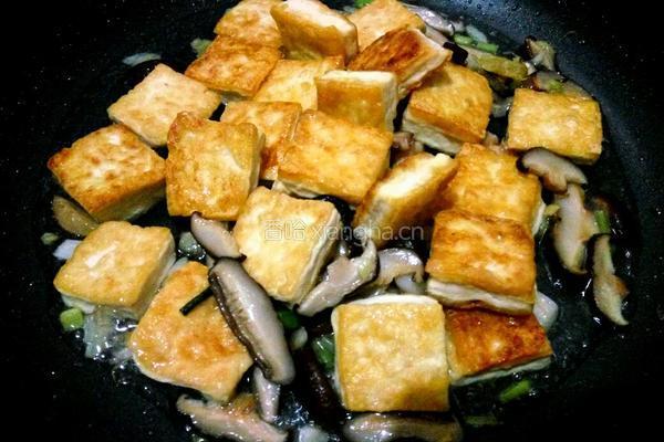 豆腐烧香菇的做法图解9