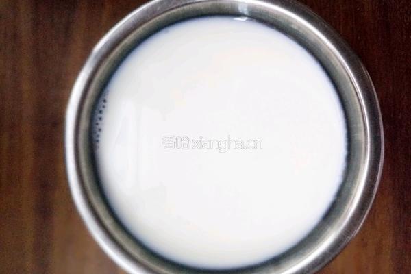 牛奶谷粒玉米片的做法图解5