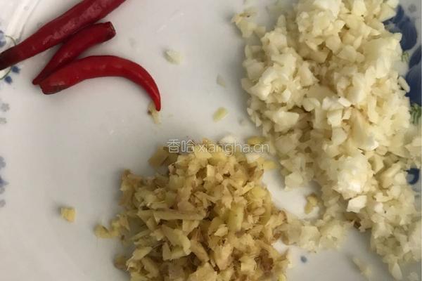 韭菜猪肉饺的做法图解3