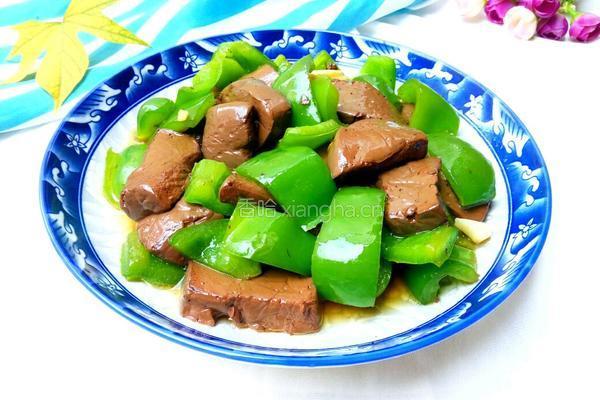 圆椒炒鸭血的做法图解7