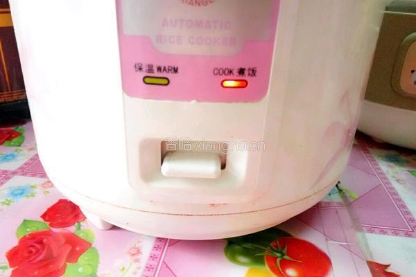 鲜土茯苓猪骨汤的做法图解6