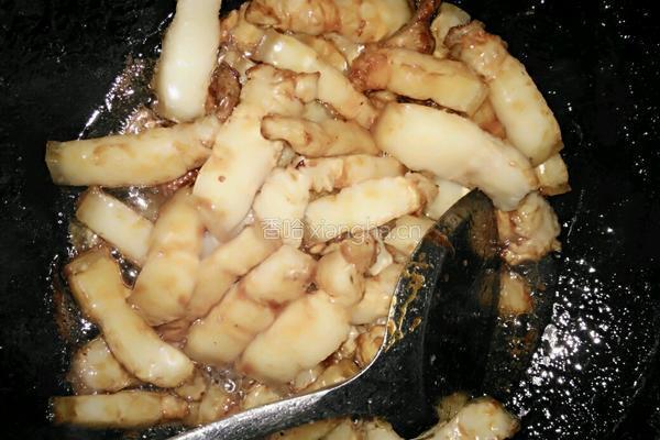 红烧肉炖土豆的做法图解7