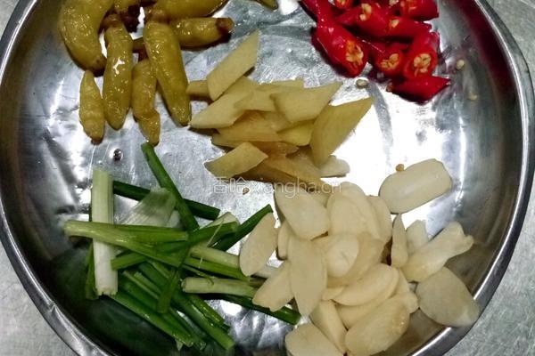 酸菜鱼片的做法图解5