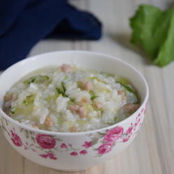 芹菜肉末粥的做法[图]