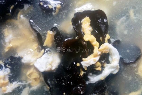 黑木耳鸡蛋汤的做法图解7