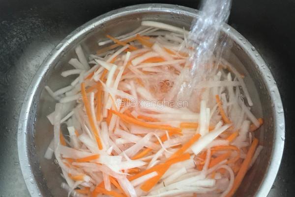 五彩酸甜菠萝蜜萝卜的做法图解3