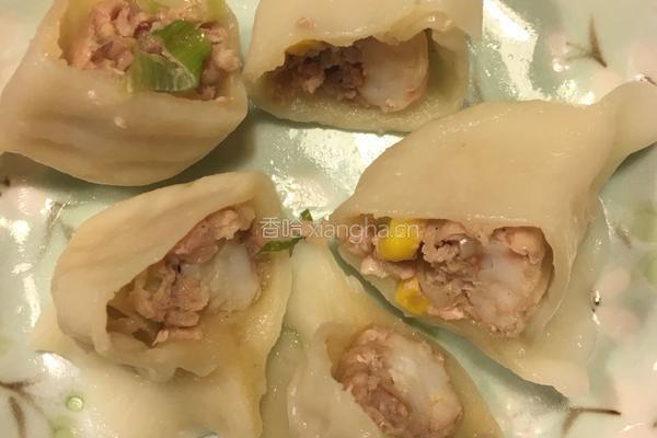 猪肉、青虾、玉米粒、香葱馅饺子的做法图解6