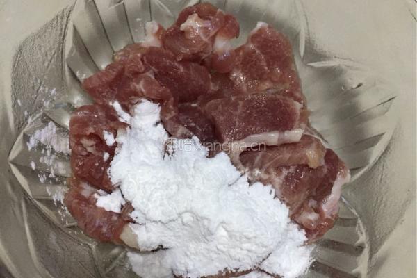 肉炒青红椒的做法图解3