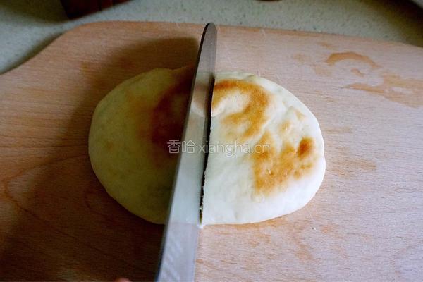 虾仁黄瓜口袋饼的做法图解2