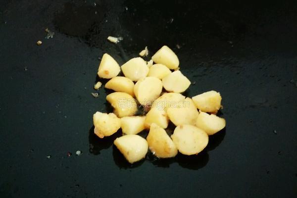 火焙小土豆的做法图解3